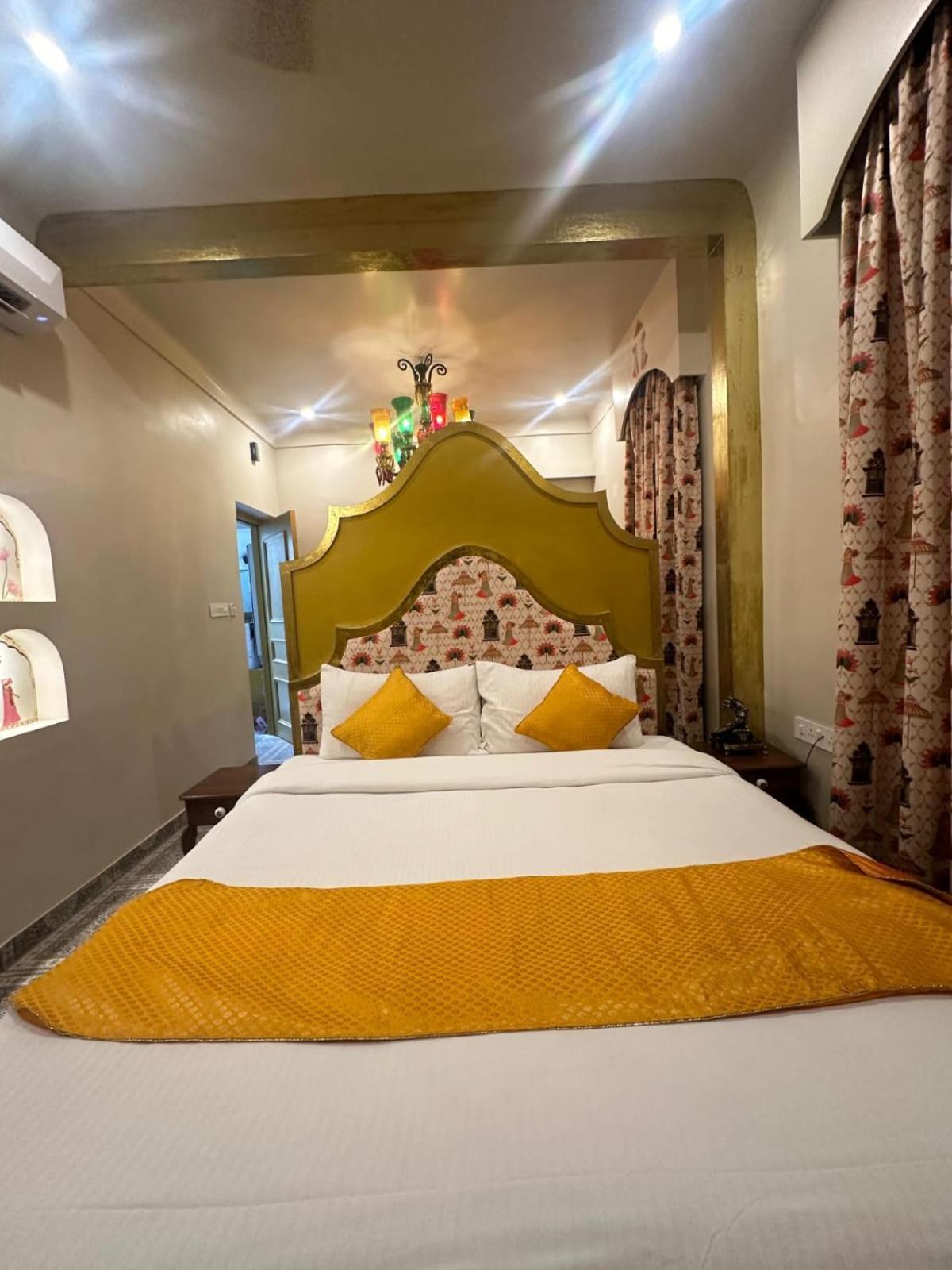 Stay Banaras - A Boutique Hotel Варанасі Екстер'єр фото