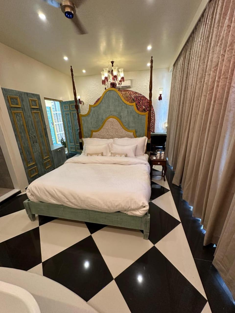 Stay Banaras - A Boutique Hotel Варанасі Екстер'єр фото